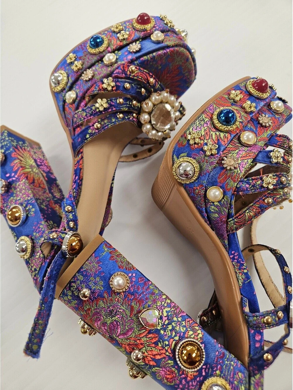 Y2K Embellished Platform Heeled Sandals with Decorative Stones and Pearls